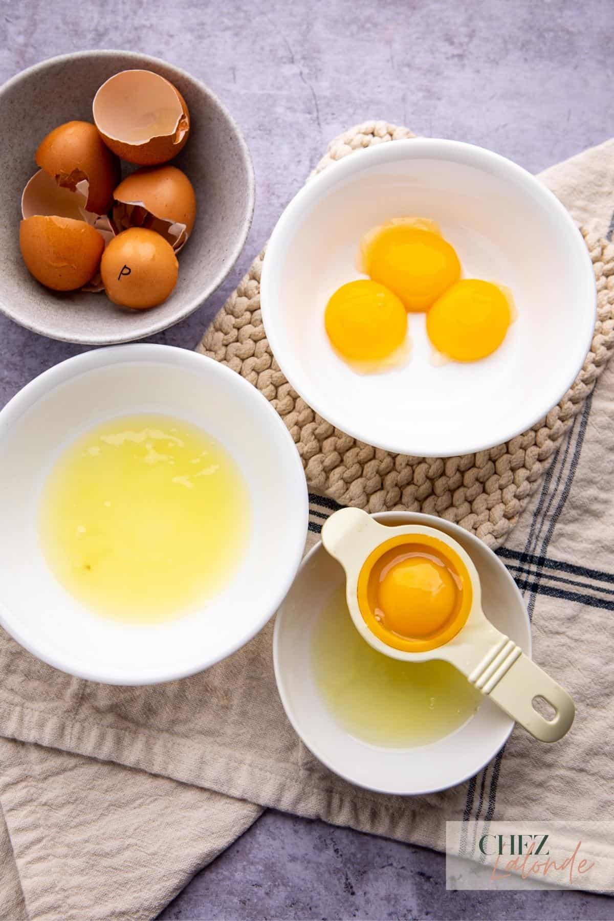 Separate egg yolk and egg white to prep for Carbonara sauce. 